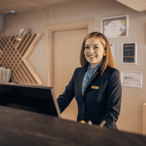 hiring hotel front desk staff